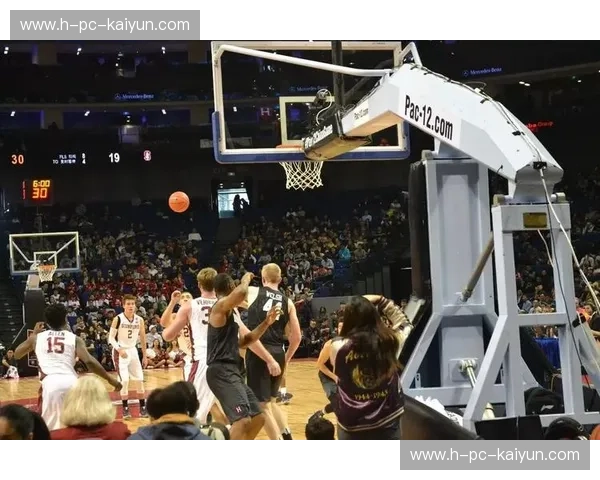 NCAA赛事纪录片：赛场之外的青春与荣耀